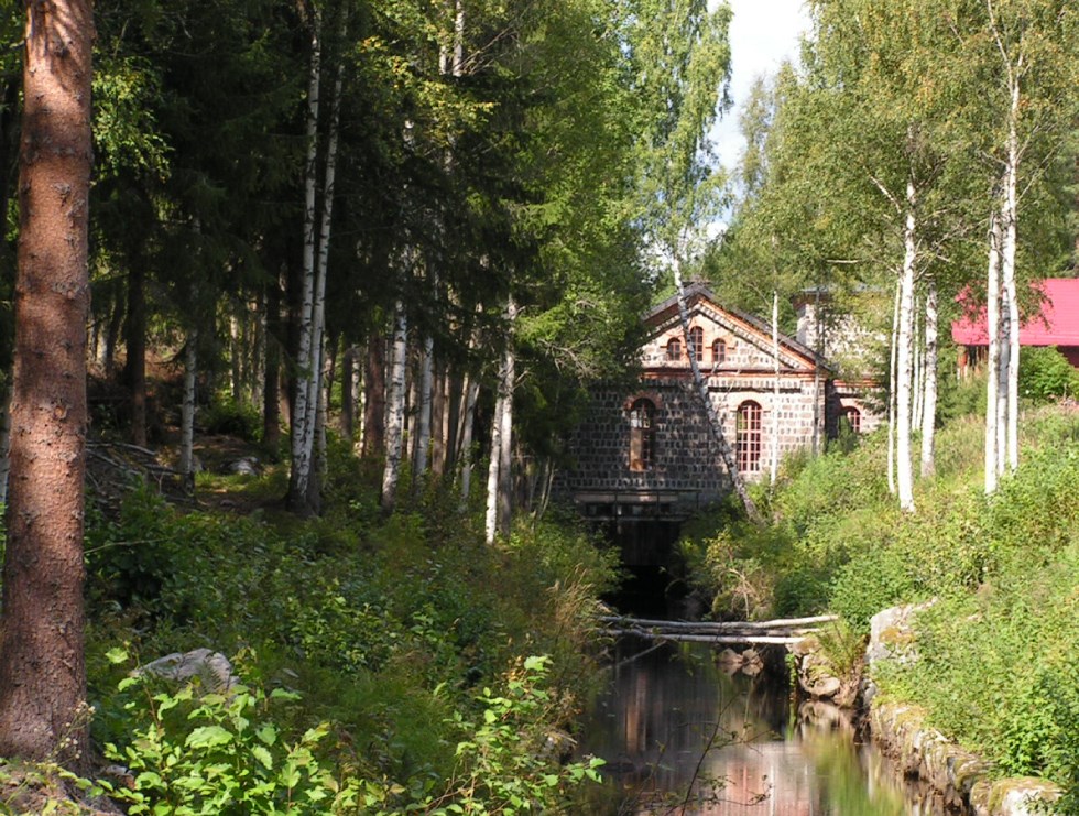 Dammfallet i Hofors i skoglig natur