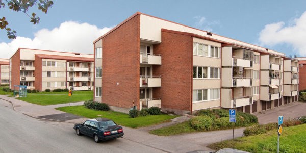 Bostadsområde med fyravåningshus