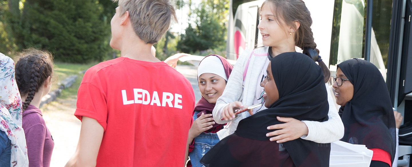 Full fart på lekarna på lägret