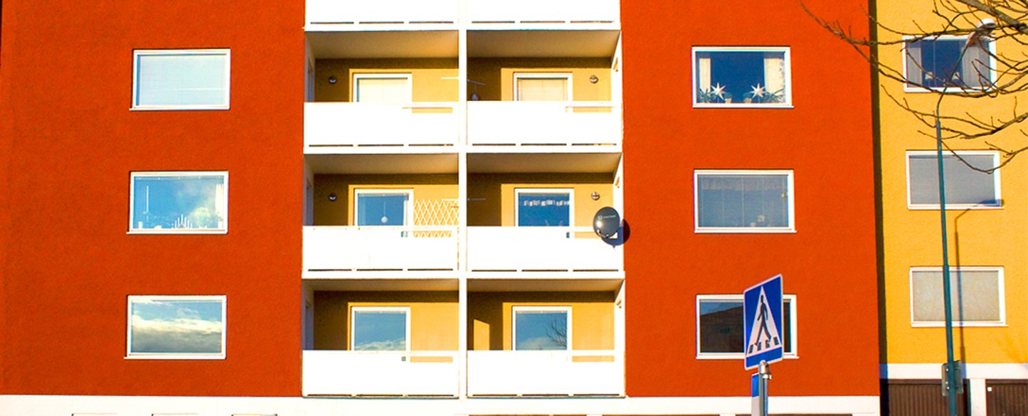 Husfasad i klara färger