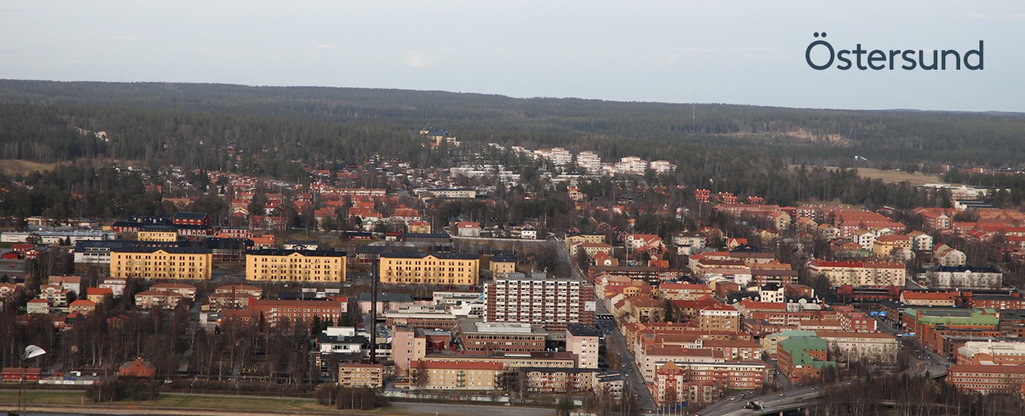 Bild över Östersund, tagen från skidbacken på Frösön