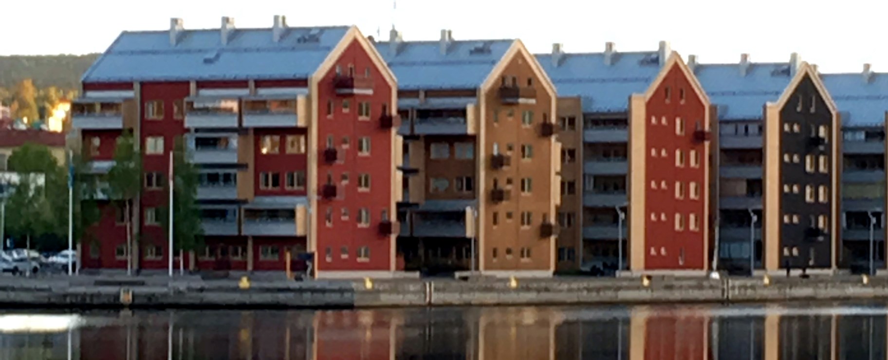 Hyreshus, flerfamiljshem vid vattnet