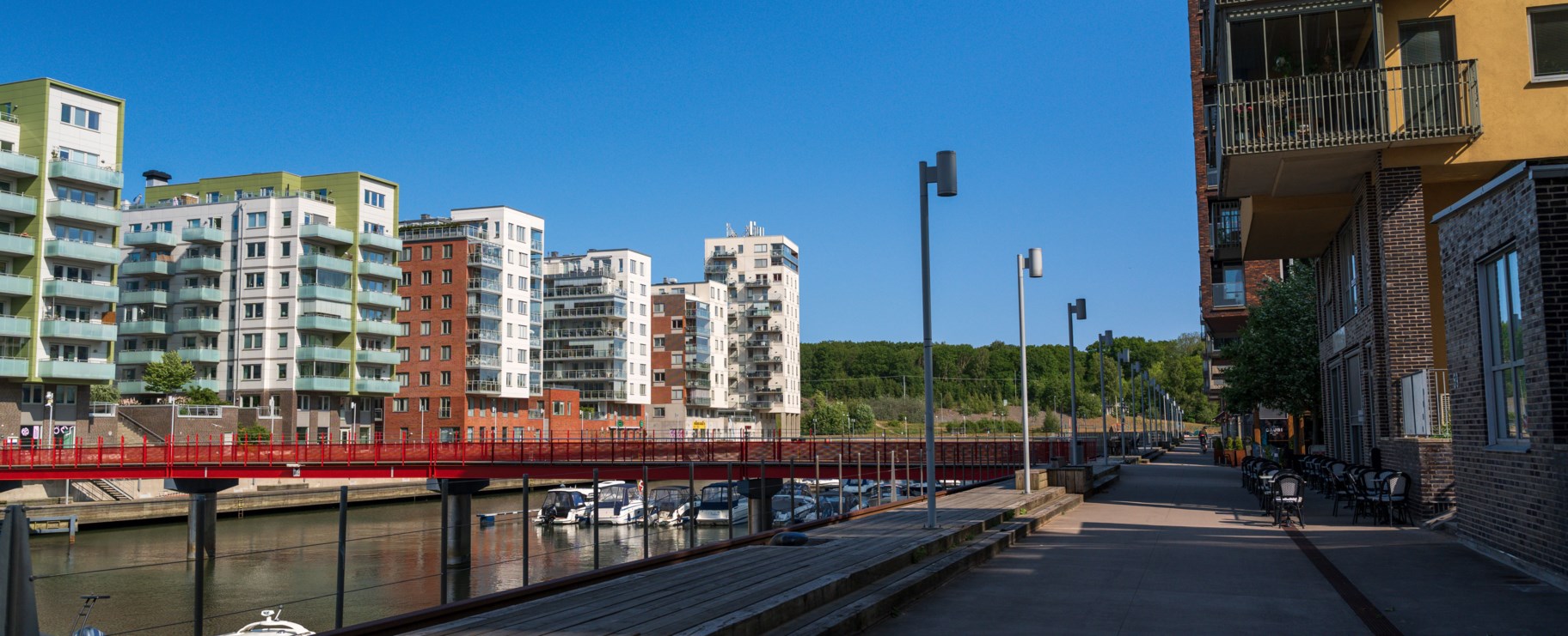 Foto på flerfamiljshus i Eriksberg.