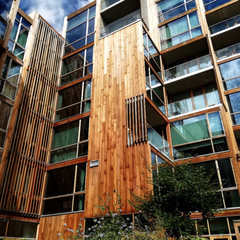 lägenheter med träfasad i Stockholm